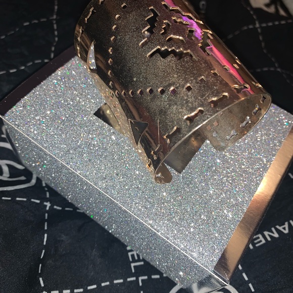 Bracelet - Picture 2 of 4